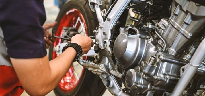 Cambio de aceite a motocicleta de 4 tiempos