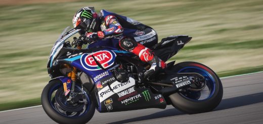 Jonathan Rea vuela en Assen: primera pole con Yamaha para batallar con Toprak Razgatlioglu y su BMW