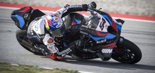 Razgatlioglu gana su segunda carrera con BMW por delante de Bautista, que se va líder de Assen