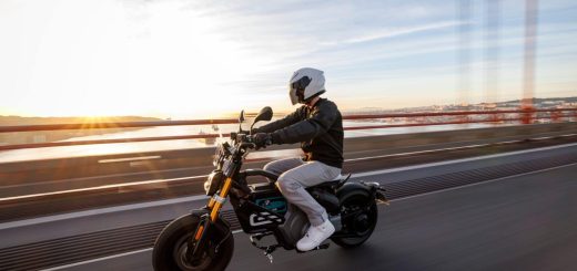 BMW CE 02, la moto eléctrica ideal para jóvenes - Motores MX