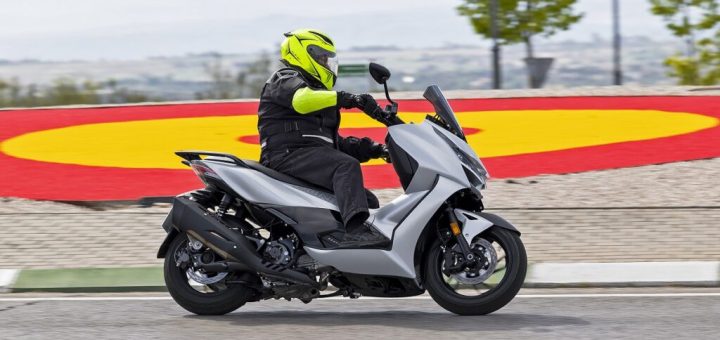 ¿Buscas scooters para todo? Estas seis opciones para el A2 son prácticas, polivalentes y tienen descuento
