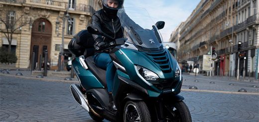 Peugeot deberá pagar más de 1 millón de euros a Piaggio y no podrá vender su Metropolis en Italia