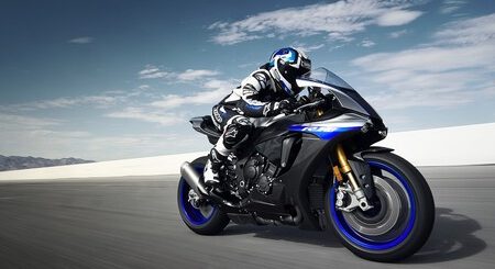 Sayonara a la moto más mítica de Japón. Otra deportiva muere tras 40 años, y es la crónica de una muerte anunciada para las motos