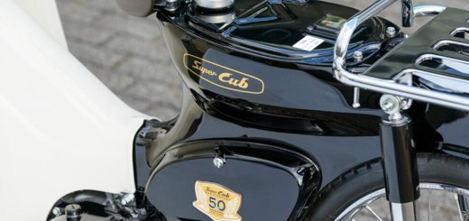 Singapur está pagando un dineral a los dueños de motos clásicas para retirarlas de las carreteras. Y lo están petando