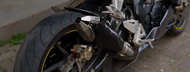 Un avión de carretera con motor de Suzuki GSX-R. Existe, va a toda mecha, y es el sueño de un friki de las motos que acaba de revivir