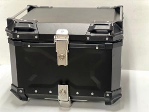Bauleras de aluminio Okinoi: funcionalidad y estilo en tres tamaños