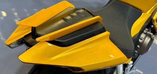 Esta moto deportiva tiene alerones sacados del MotoGP: es para pocos y no por su precio