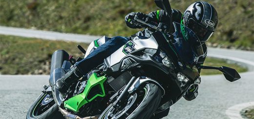 Las Kawasaki Ninja 7 y Z7 híbridas a precio de saldo cinco meses después de su llegada