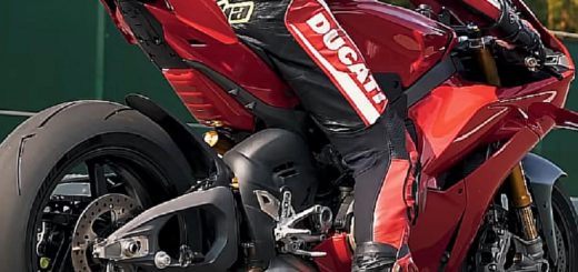 Una Ducati compitió contra uno de los vehículos más poderosos: quién ganó y por qué