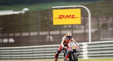 Honda se estaría planteando usar un motor V3 en MotoGP. Supondría una auténtica revolución y, sí, sería legal