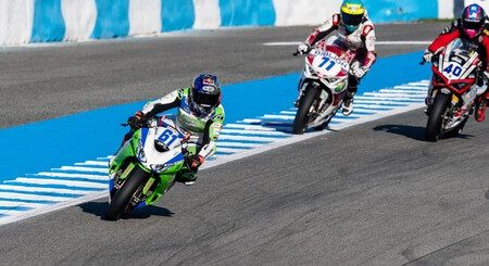 Stefano Manzi despide a la Yamaha R6 por todo lo alto en Jerez y Bo Bendsneyder se estrena en un podio sin Ducati