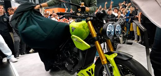 Esta Triumph Speed 400 Viper te recuerda a la Speed Triple 955i original color manzana, y es normal