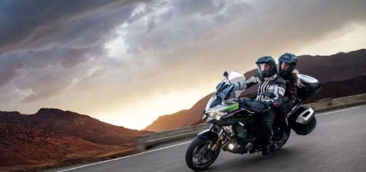 ¿Cuánto corre la Kawasaki Versys 1000 SE? Es una motocicleta ágil y hecha para la aventura