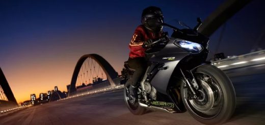 ¿Cuánto corre la Triumph Daytona 660? Es una motocicleta Sport con agilidad intuitiva