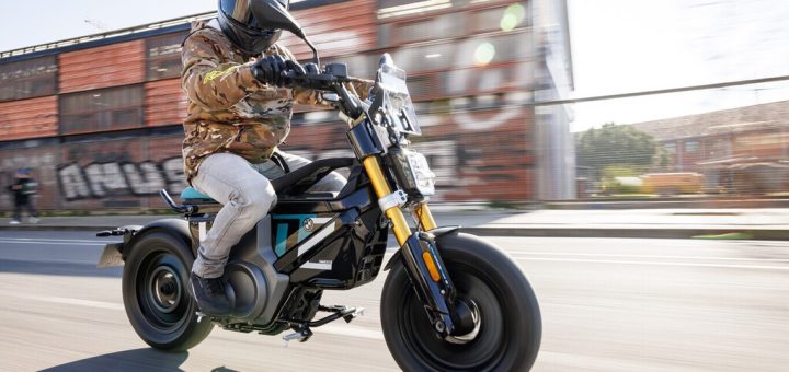 Si no estás empadronado en Madrid, mejor ni te acerques. La nueva ZBE promete multas para las motos sin etiqueta, aunque hay excepciones