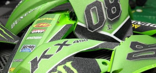 Aprovecha los descuentos de Sticker Eloy y personaliza tu moto con diseños únicos