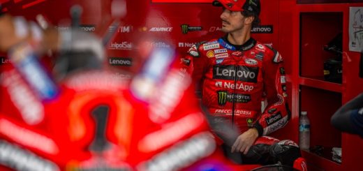 Bagnaia cambia su forma de frenar, y adopta el estilo de Márquez y Casey Stoner