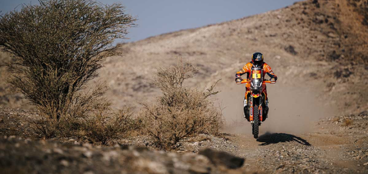 Luciano Benavides del Red Bull KTM Factory Racing conquistó la etapa 8 del Dakar 2025 con una victoria épica
