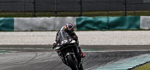 Algunos piensan que el nuevo fichaje de Honda será el peor piloto de la historia de MotoGP. Su debut no ha sido muy ilusionante