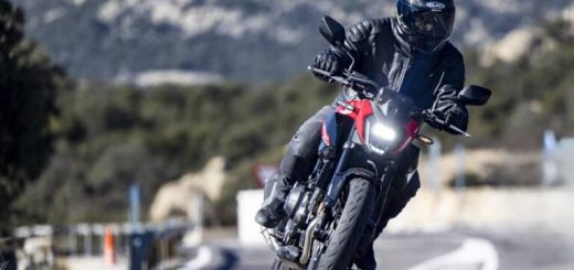 Comparativa especial Honda CB500 Hornet: 30 años de escuela motociclista