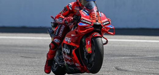 Marc Marquez en la cima, Bezzecchi y Acosta llevan la lucha a Ducati en Buriram