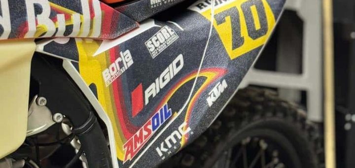Sticker Eloy revoluciona la personalización de motocicletas con sus nuevos gráficos de laminado body