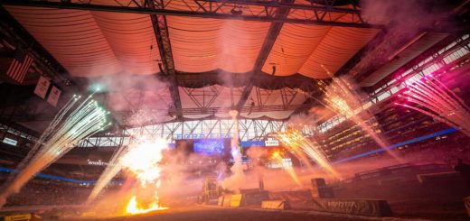 Supercross: Cooper Webb se impone en Detroit y empata en la cima de la clasificación