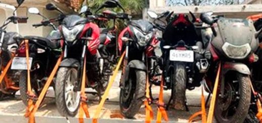 ¡DETENIDO CON 7 MOTOS EN CATEO EN XALAPA! - ADEMAS DE 12 CASCOS, DROGA Y UN AUTOMOVIL - NOTIVER