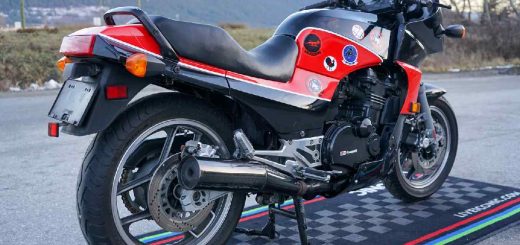 Esta Kawasaki histórica está a la venta: así es la icónica moto de Top Gun