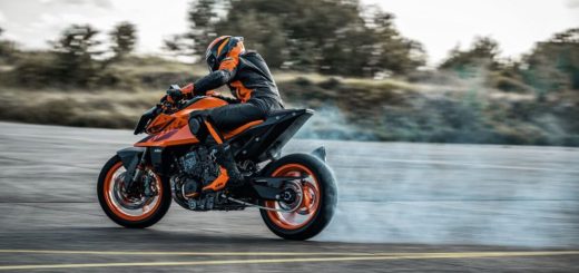KTM lanzó la preventa de la 990 Duke: ¿por qué es más cara que sus rivales?