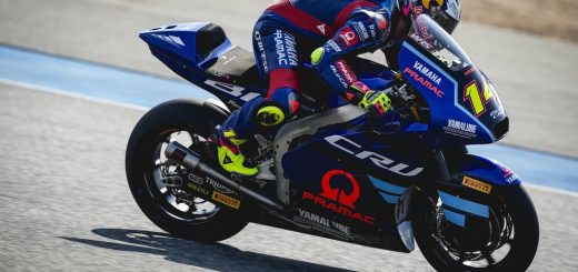 Manu González vence a un heroico Arón Canet en Tailandia y es el primer líder del mundial de Moto2