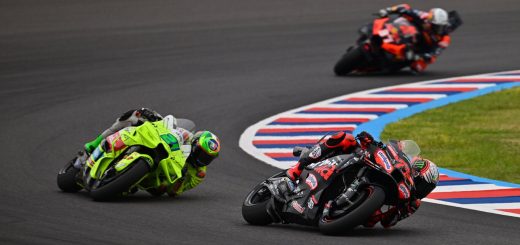 Marc Márquez iguala a Ángel Nieto ganando el duelo familiar en Argentina pese a un combativo Álex Márquez