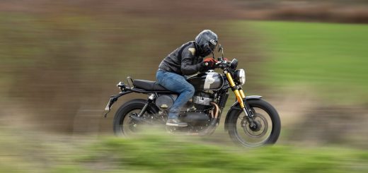 Probamos la Royal Enfield Bear 650: todo el rollo canallita para el carnet A2 de una scrambler polivalente, por menos de 8.000 euros