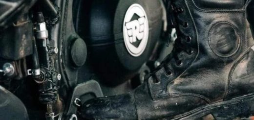 Zapatillas o botas para motos: ¿Cuál elegir y por qué?