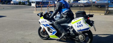 Amor por una marca de motos. Los motoristas mayores son fieles a su marca de siempre, y cada vez montan más moto de carretera