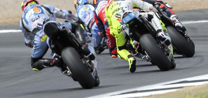 Fabio di Giannantonio: Las Ducati recibieron “muchos golpes” en el MotoGP británico