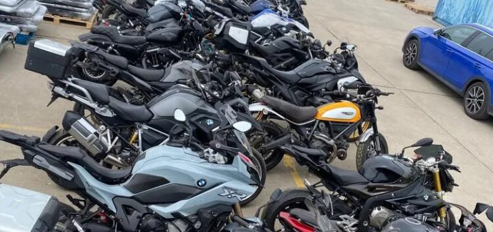 Le robaron su BMW R 1250 GS y la recuperó junto a otras 25 motos. Su salvación fue un localizador GPS que vale cuatro duros