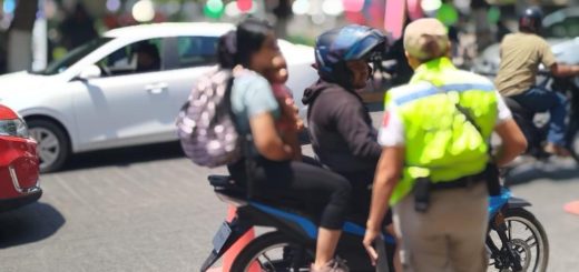 Refuerzan operativo Casco Seguro en Silao: van 15 multas y ocho motos retenidas - Yahoo Noticias