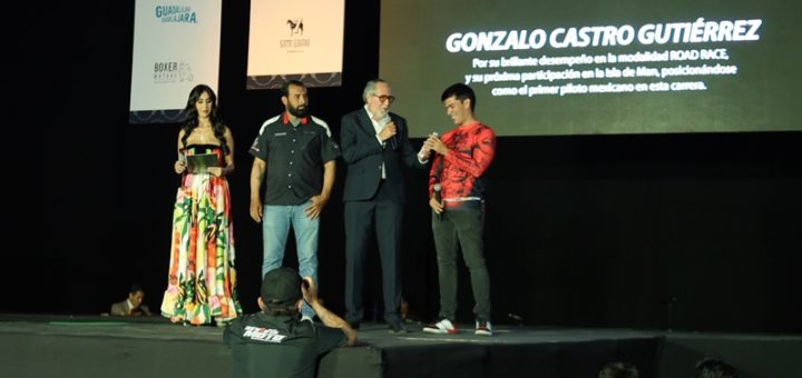 Gonzalo Castro, el talentoso piloto que fue reconocido en Expo Moto GDL