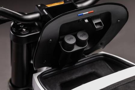 Llega la agresiva y exclusiva moto scrambler francesa con modo Nitrous y hecha con material de aviones Airbus, la DAB 1αX - Mundo Deportivo