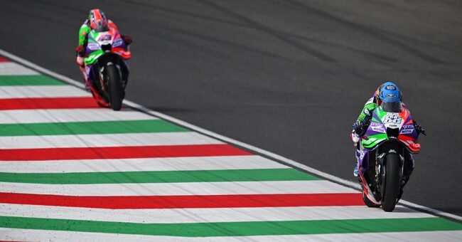 Marc Márquez gana en Mugello tras un bonito duelo inicial con un valiente Pecco Bagnaia que acaba fuera del podio