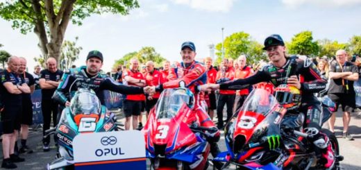 Michael Dunlop se coronó como el piloto con más victorias en la historia del TT, alcanzando un total de 33 triunfos