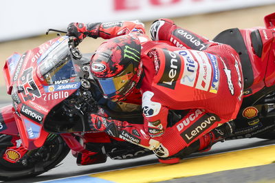 Momento crucial para Pecco Bagnaia en el Gran Premio de Aragón de MotoGP
