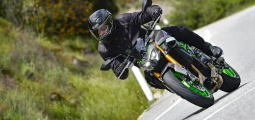 Prueba Kawasaki Z900 SE 2025