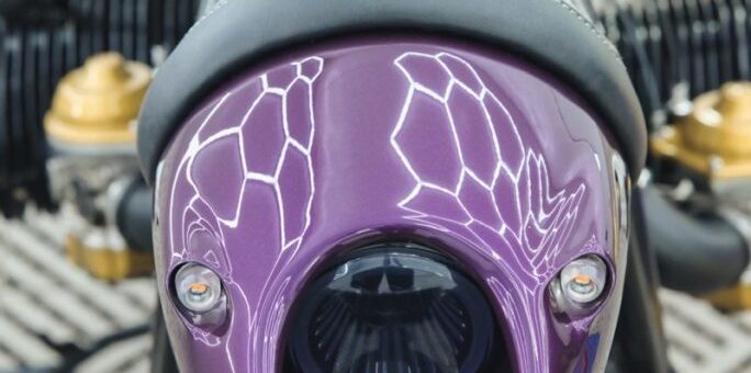 Moto customizada: Nebula, café racer estelar