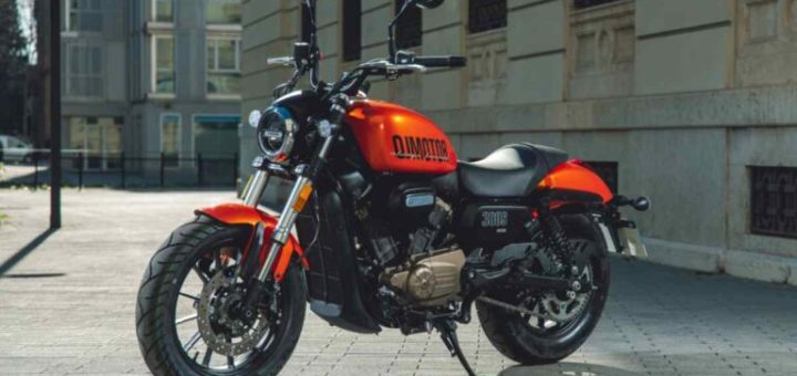 QJMotor va contra Royal Enfield y Honda con esta nueva moto: no llegará sola