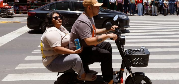 CDMX: avanza plan para regular motos eléctricas - La Jornada