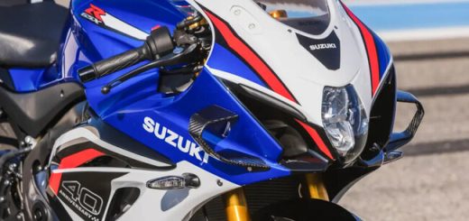 "Con cabeza, todos iríamos en motos de 20 CV". Las motos deportivas de 200 CV están condenadas a... - Motorpasión Moto