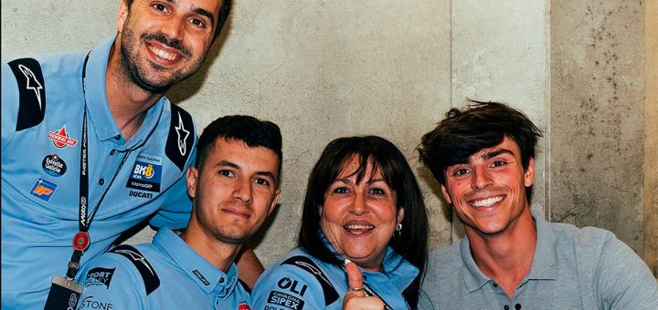 Gresini renueva por completo su box en Moto2 y rescata a un piloto español que estaba en casa