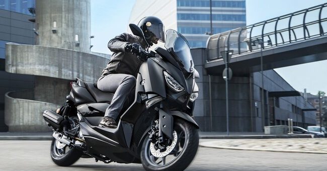 Italia presume de hacer las motos más bonitas del mundo, pero nadie se compra una. Entre las más vendidas arrasan los scooter, y hasta les gana Honda